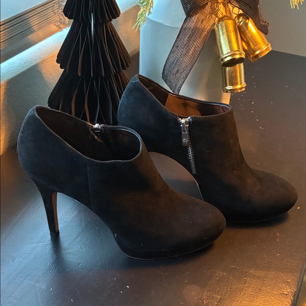 Vince Camuto Black Heeled Boots